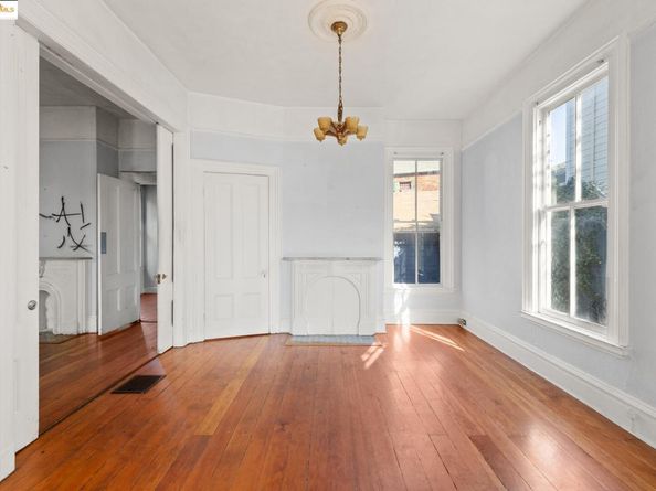 1746 8th St, Oakland CA 94607