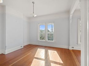 1746 8th St, Oakland CA 94607