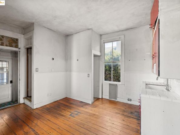 1746 8th St, Oakland CA 94607