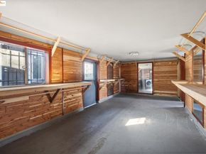 1746 8th St, Oakland CA 94607