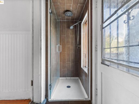 1746 8th St, Oakland CA 94607