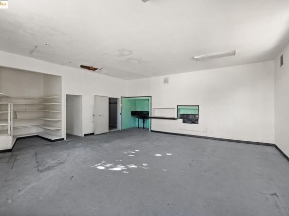 1746 8th St, Oakland CA 94607