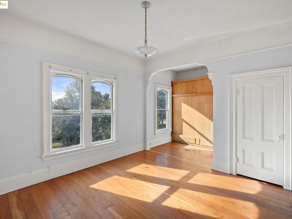 1746 8th St, Oakland CA 94607