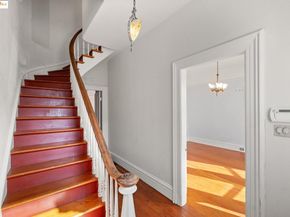 1746 8th St, Oakland CA 94607