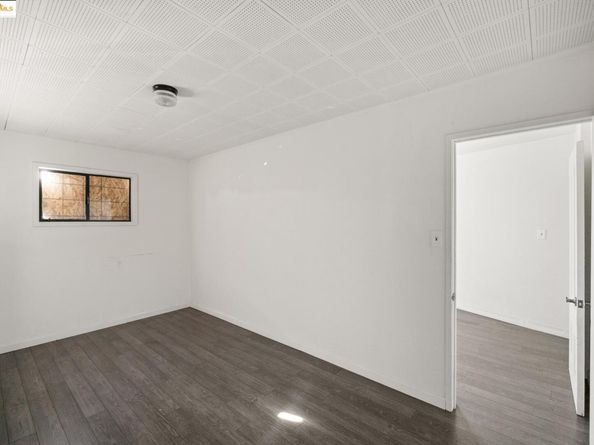 1746 8th St, Oakland CA 94607