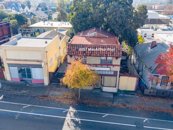 2257 Macarthur Blvd., Oakland CA 94602
