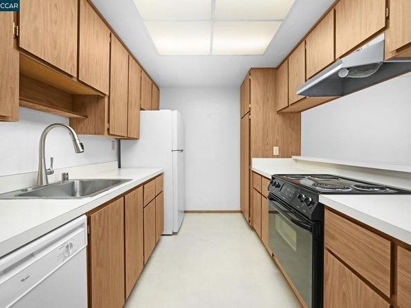 1960 Pomar Way, Walnut Creek CA 94598