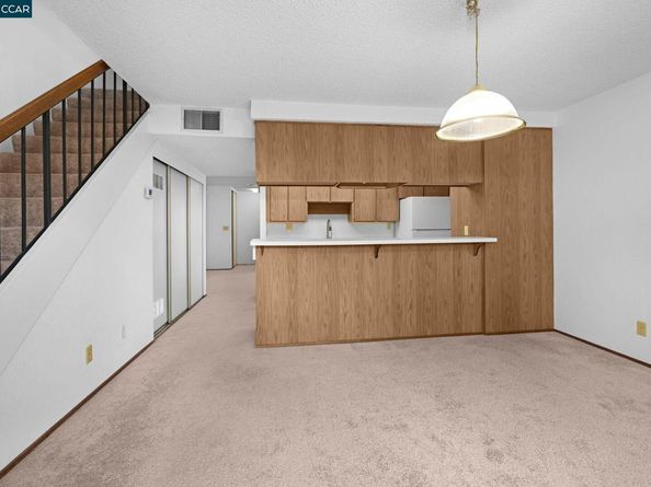 1960 Pomar Way, Walnut Creek CA 94598