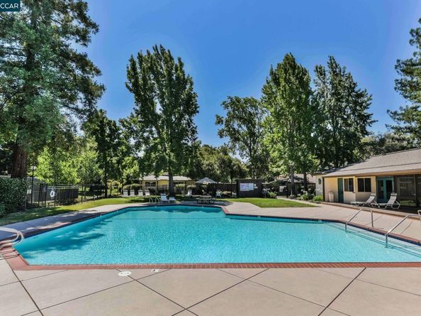 1960 Pomar Way, Walnut Creek CA 94598