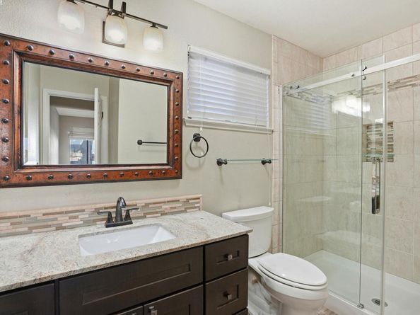 1820 Dalessi Ln, Pinole CA 94564