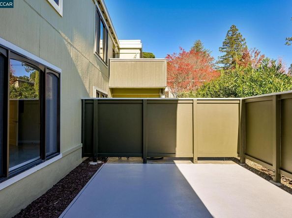 2057 Golden Rain Rd 4, Walnut Creek CA 94595