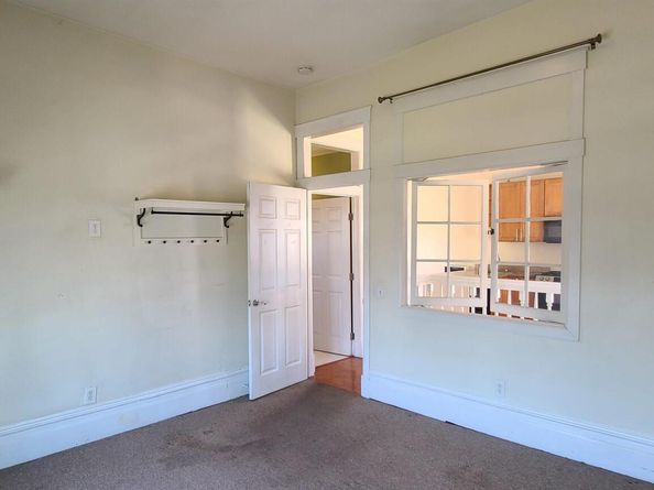 2827 Market, Oakland CA 94608