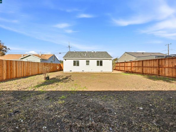 1346 Manor Dr, San Pablo CA 94806