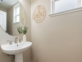 6020 Hillbrook Pl, Dublin CA 94568