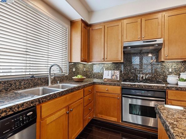 6020 Hillbrook Pl, Dublin CA 94568