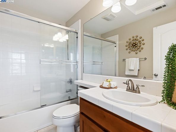 6020 Hillbrook Pl, Dublin CA 94568