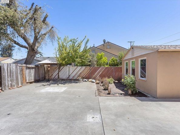 15106 Edgemoor St, San Leandro CA 94579