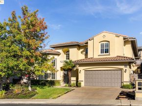 30 Arundel Dr, Hayward CA 94542