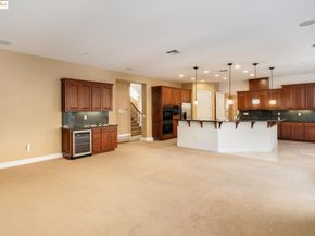 30 Arundel Dr, Hayward CA 94542