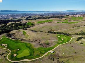 30 Arundel Dr, Hayward CA 94542