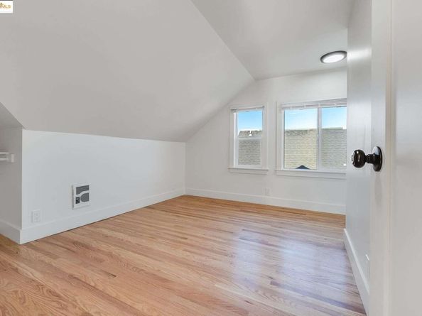 1238 12Th St, Oakland CA 94607