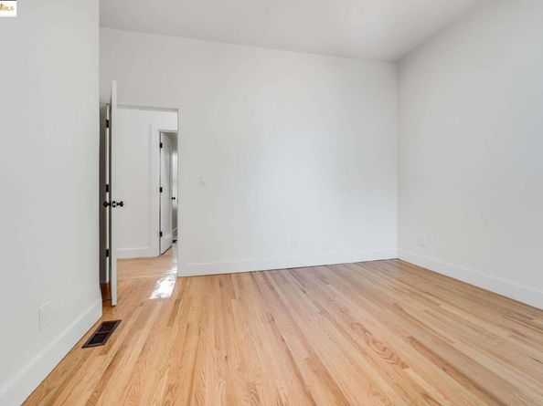 1238 12Th St, Oakland CA 94607