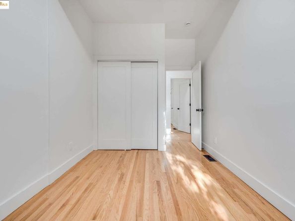 1238 12Th St, Oakland CA 94607