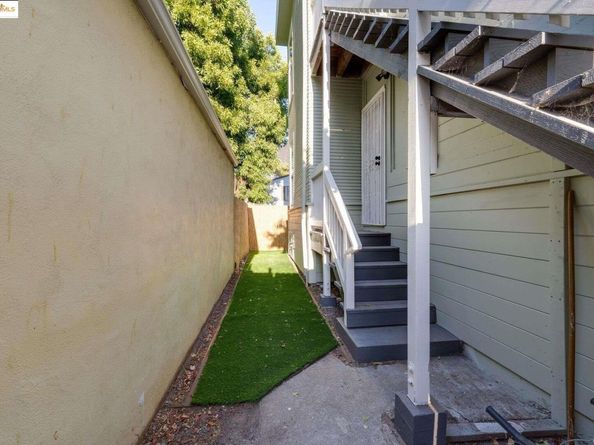 1238 12Th St, Oakland CA 94607