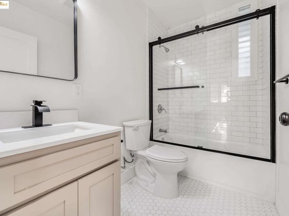 1238 12Th St, Oakland CA 94607