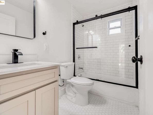 1238 12Th St, Oakland CA 94607