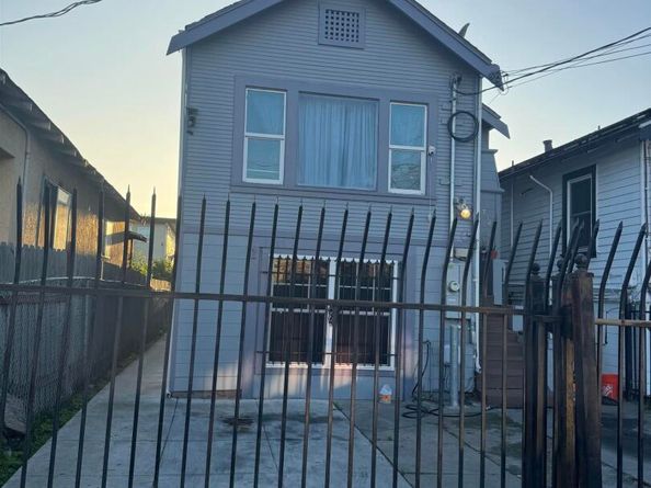 7341 Lockwood St, Oakland CA 94621