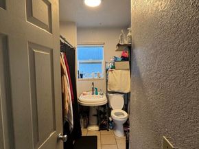 7341 Lockwood St, Oakland CA 94621