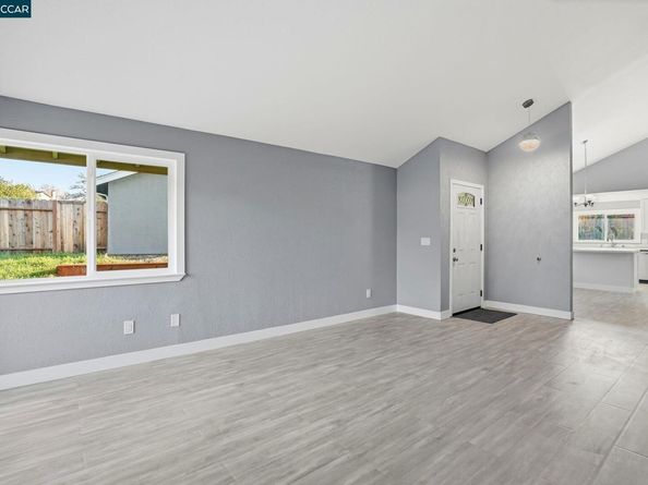 834 Coral Ridge Cir, Rodeo CA 94572