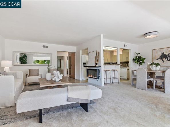 2224 Pine Knoll Dr 1, Walnut Creek CA 94595
