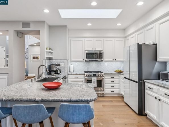 1003 River Rock Ln, Danville CA 94526