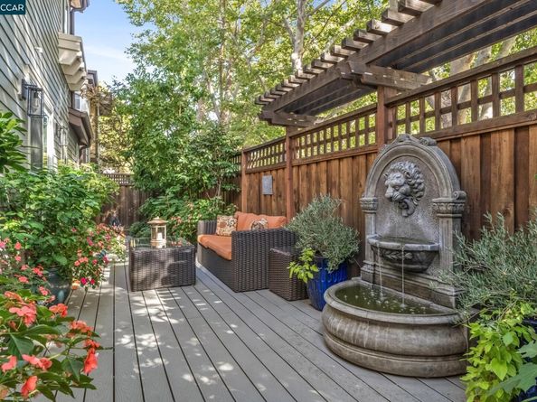1003 River Rock Ln, Danville CA 94526