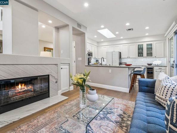 1003 River Rock Ln, Danville CA 94526