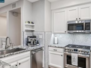 1003 River Rock Ln, Danville CA 94526
