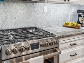 1003 River Rock Ln, Danville CA 94526