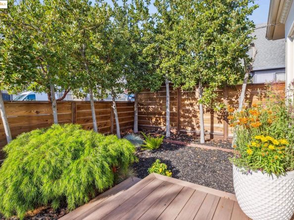 2728 12th Ave, Oakland CA 94606