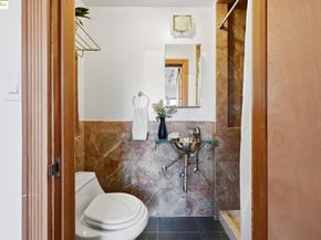 5729 Buena Vista Ave, Oakland CA 94618