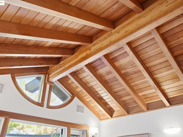 5729 Buena Vista Ave, Oakland CA 94618