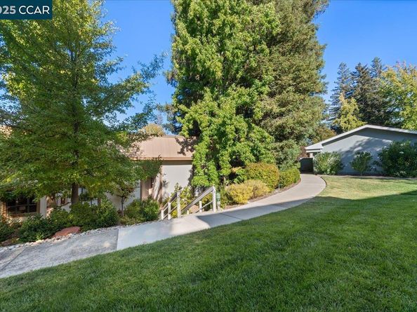 1317 Canyonwood Ct 4, Walnut Creek CA 94595