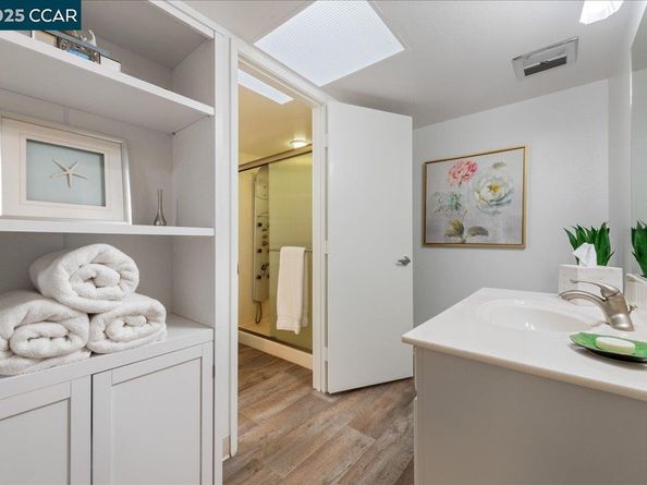1317 Canyonwood Ct 4, Walnut Creek CA 94595