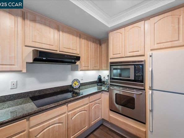 1317 Canyonwood Ct 4, Walnut Creek CA 94595