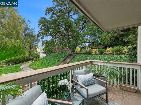 1317 Canyonwood Ct 4, Walnut Creek CA 94595