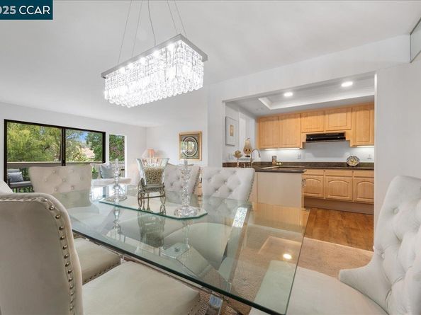 1317 Canyonwood Ct 4, Walnut Creek CA 94595