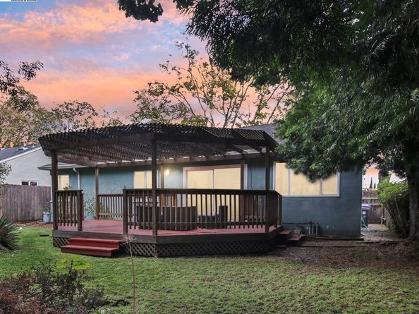 16045 Via Cordoba, San Lorenzo CA 94580