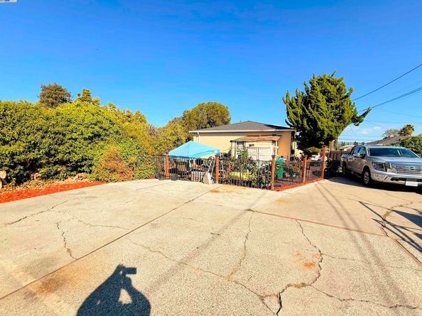 22357 S Garden Ave, Hayward CA 94541