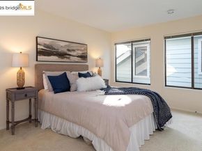 147 Cumberland Way, Alameda CA 94502